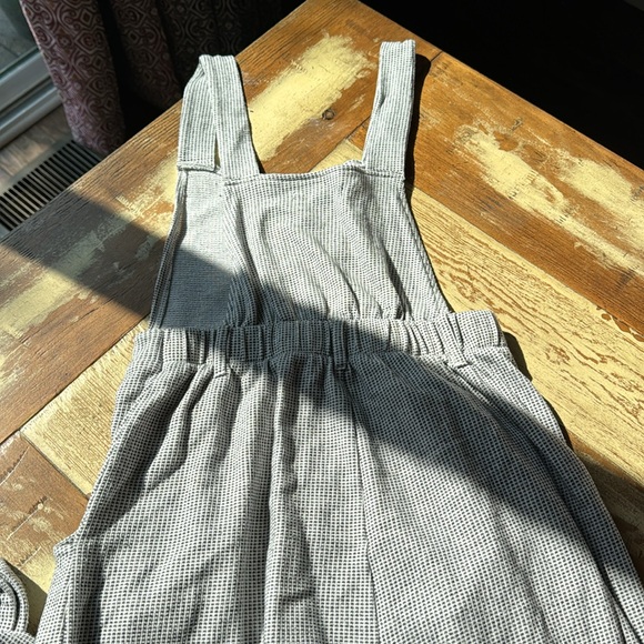 American Eagle Overall Gauchos/Capri - Picture 5 of 6